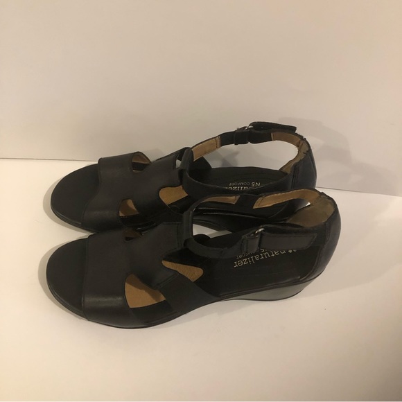 Naturalizer Black Wedge Strap Sandals NWOT - Picture 2 of 15